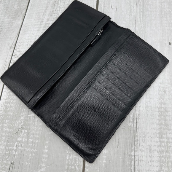 AUTHENTIC Prada wallet in black. - Picture 14 of 16